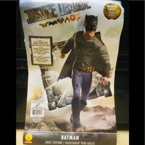 MEN’S BATMAN COSTUME